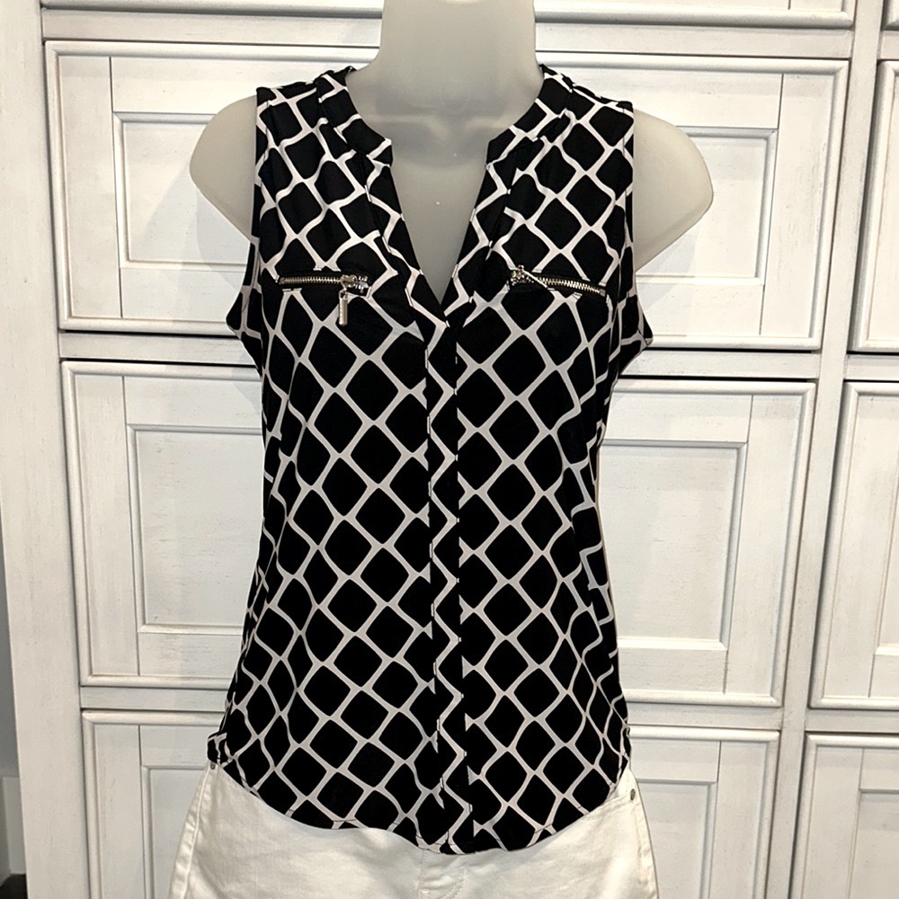 INC International Concepts Black and White Sleeveless Fitted Blouse